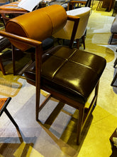 Load image into Gallery viewer, 24143 Bar Chair