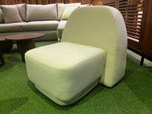 Load image into Gallery viewer, 2418 Accent Chair