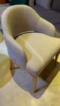 Load image into Gallery viewer, 23306 Chair