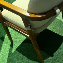 Load image into Gallery viewer, 24105Chair