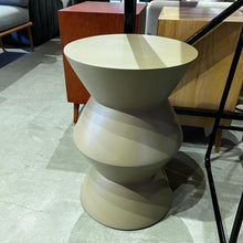 Load image into Gallery viewer, 22192 Side Table