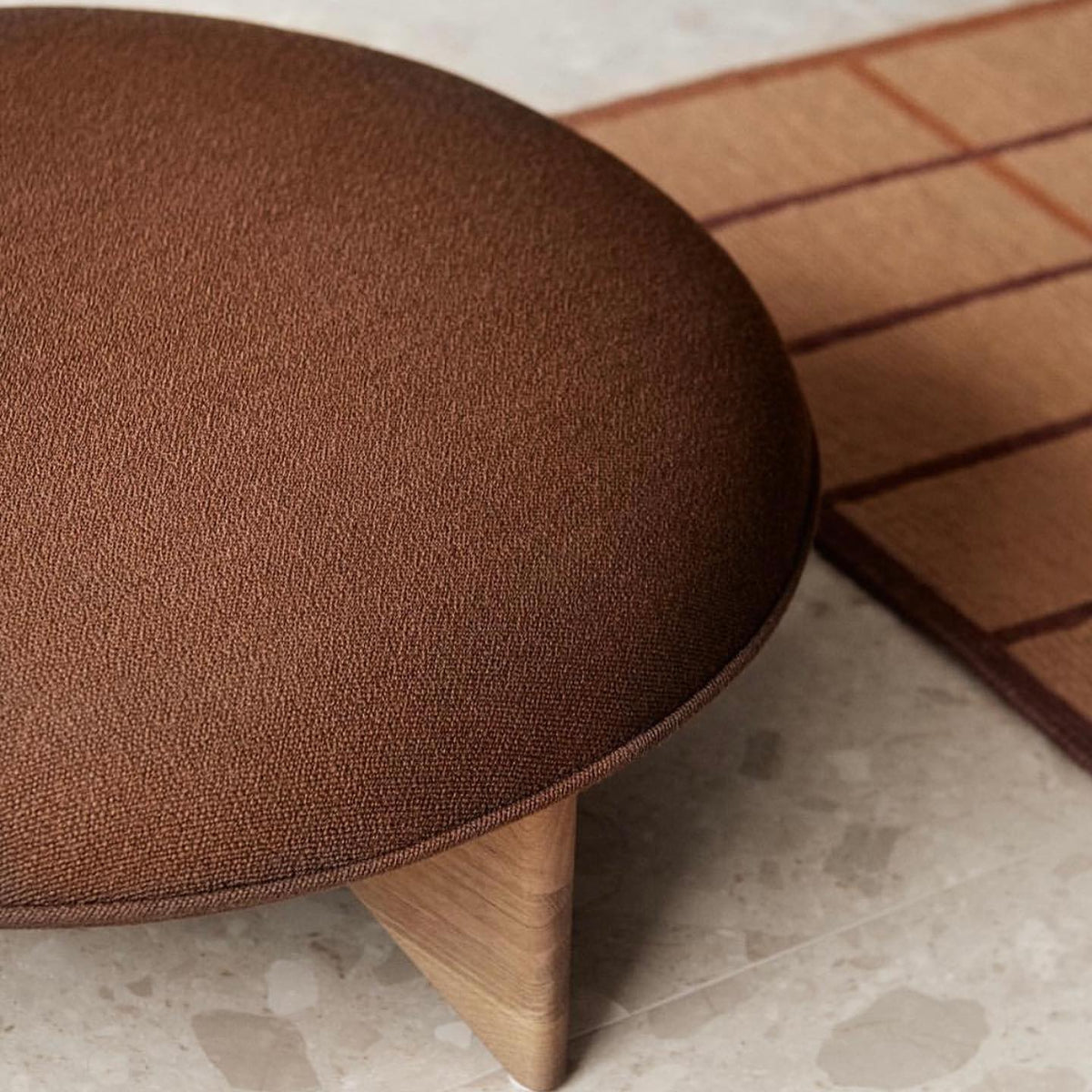 Ufo Stool / Ottoman Dedipo Furniture Depot