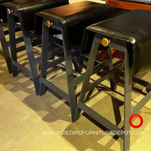 Load image into Gallery viewer, 23136 Saddle Bar Stool