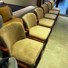 Load image into Gallery viewer, 22250 Chair B