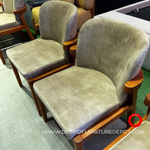 Load image into Gallery viewer, 22250 Chair B