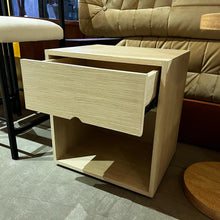 Load image into Gallery viewer, 23151 SIDE TABLE B