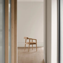 Load image into Gallery viewer, Reymond Chair