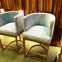 Load image into Gallery viewer, 23216 Bar Chair