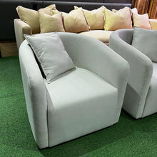 Load image into Gallery viewer, 23259 Accent Chair B