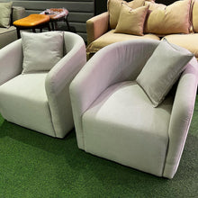 Load image into Gallery viewer, 23259 Accent Chair B