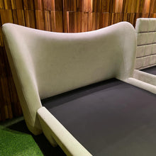Load image into Gallery viewer, Hoyo V2 Bed Frame