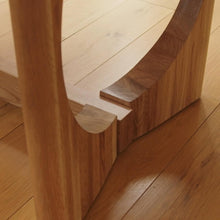 Load image into Gallery viewer, Tosan Table