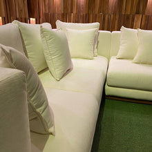 Load image into Gallery viewer, 2433 Couch