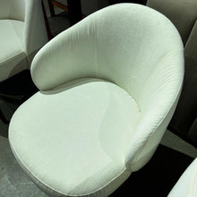 Load image into Gallery viewer, 23201 Chair with Arms