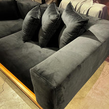 Load image into Gallery viewer, 23291A Couch