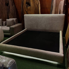 Load image into Gallery viewer, 24171 Bedframe