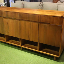 Load image into Gallery viewer, 25123 Console