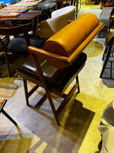 Load image into Gallery viewer, 24143 Bar Chair