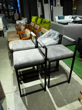Load image into Gallery viewer, 22250 Bar Chair
