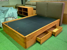 Load image into Gallery viewer, Tony V3 Bed Frame