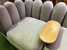 Load image into Gallery viewer, Yuubi Couch