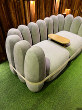 Load image into Gallery viewer, Yuubi Couch