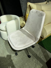 Load image into Gallery viewer, 22192 Office Chair