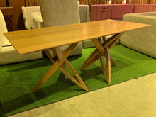 Load image into Gallery viewer, 23186 Table