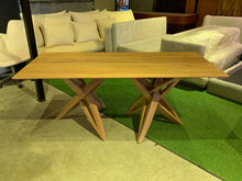Load image into Gallery viewer, 23186 Table