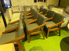 Load image into Gallery viewer, 23301 Chair