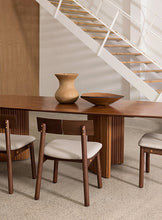 Load image into Gallery viewer, Tasman Chair