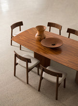 Load image into Gallery viewer, Tasman Chair