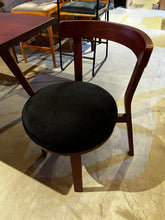 Load image into Gallery viewer, 2327 Chair A