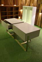 Load image into Gallery viewer, 23259 Side Table