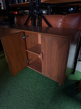 Load image into Gallery viewer, 25132A Console