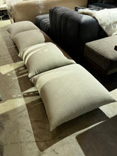 Load image into Gallery viewer, Mimo Couch