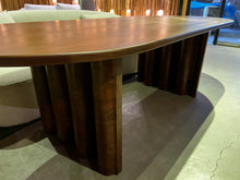 Load image into Gallery viewer, Daloa Table