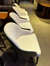 Load image into Gallery viewer, 23259 Chair