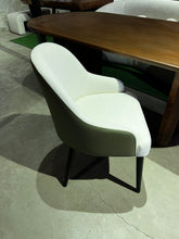 Load image into Gallery viewer, 23259 Chair