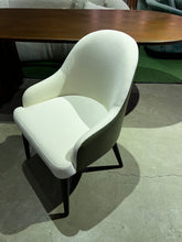 Load image into Gallery viewer, 23259 Chair