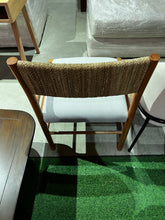 Load image into Gallery viewer, 23189 Chair