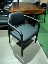 Load image into Gallery viewer, 23261 Chair