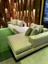 Load image into Gallery viewer, 23198 Couch