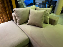 Load image into Gallery viewer, 23198 Couch