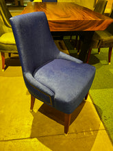 Load image into Gallery viewer, 23250 Chair