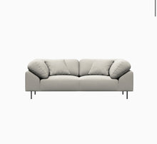 Load image into Gallery viewer, Mur Couch
