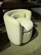 Load image into Gallery viewer, 22192 Accent Chair B
