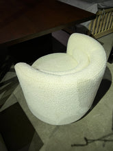 Load image into Gallery viewer, 22192 Accent Chair B