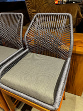 Load image into Gallery viewer, Pascaso Chair