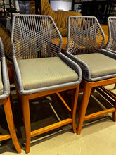 Load image into Gallery viewer, Pascaso Chair